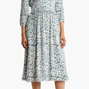 DR2 White and Blue Patterned Long Sleeve Dress